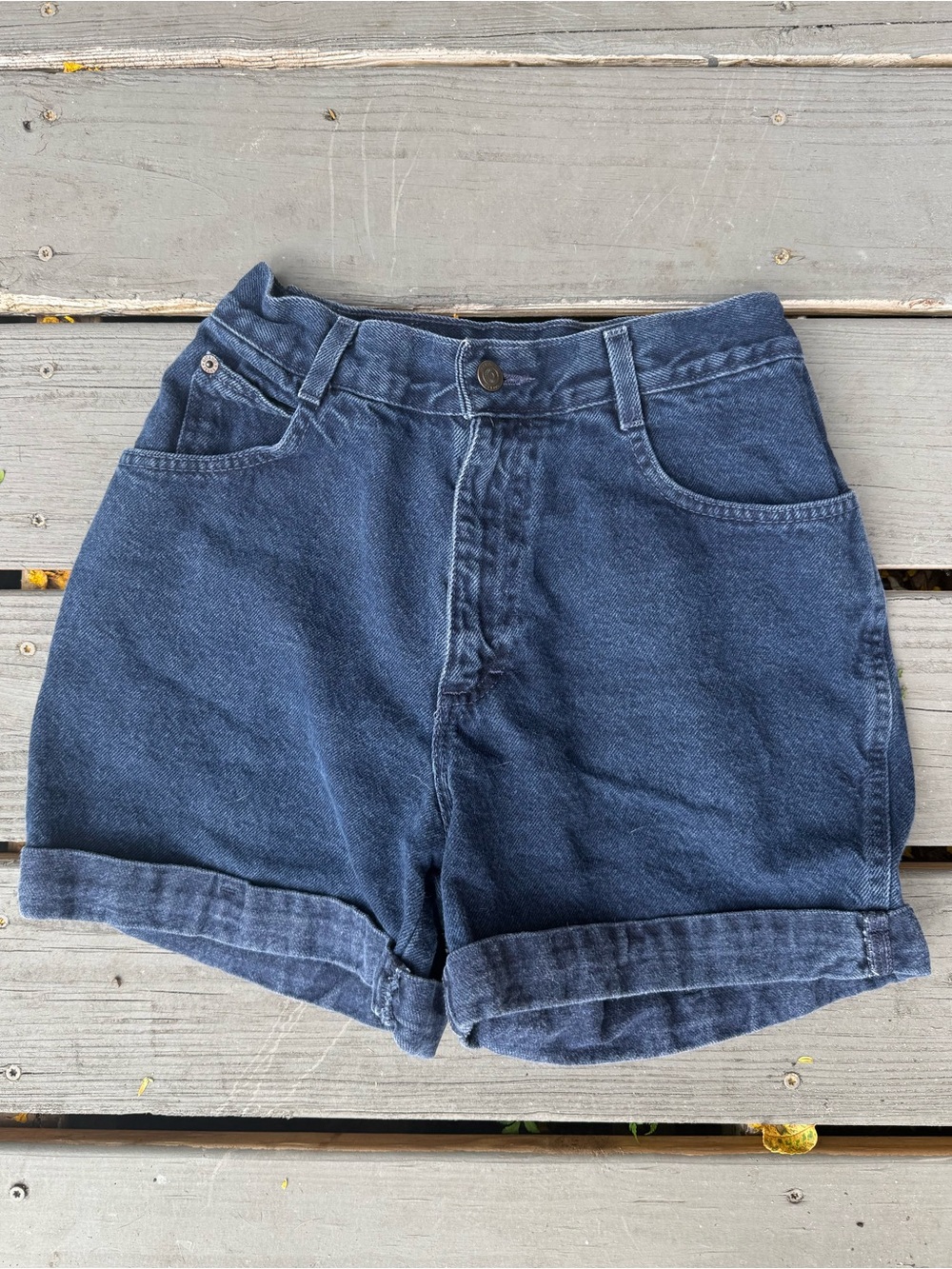 Vintage mid-wash Gitano mom shorts size 6